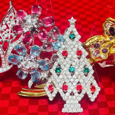 Vintage Brooch Collection, Nolan Miller