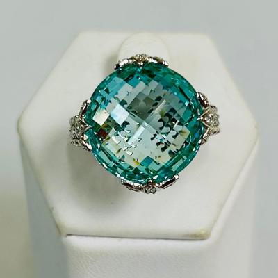 Judith Ripka Tapestry Cut Blue Topaz Ring 925 Sterling, Size 6.75