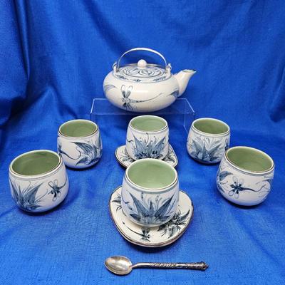 -Vintage Japanese Tea Set w/ Dragonfly Motif Teapot w/ Double Handles, 6 Cups, 2 Triangle Saucers Craquelure Glaze