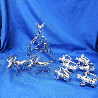 Animals in the kitchen lot: Charming Toast Holder w/ Rooster, Moose Salt & Pepper, Six Pottery Barn Napkin Rings