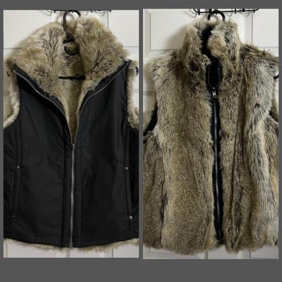  Weatherproof Dual-sided Vest with Black Shell and Faux Fur - Size Large
