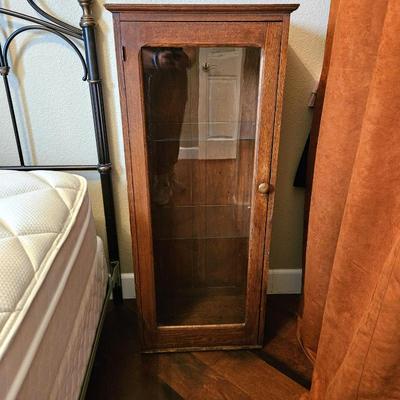 Antique-Look Wooden Display Cabinet Glass Door Shelving Unit