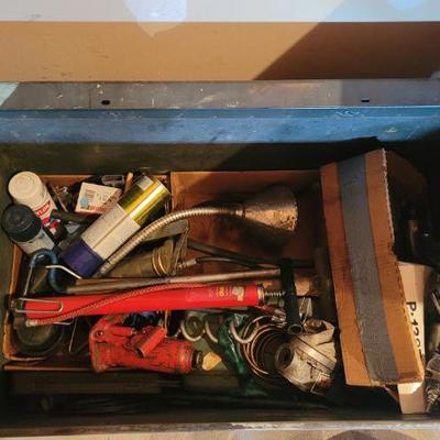 Sale Photo Thumbnail #40: A box full of tools