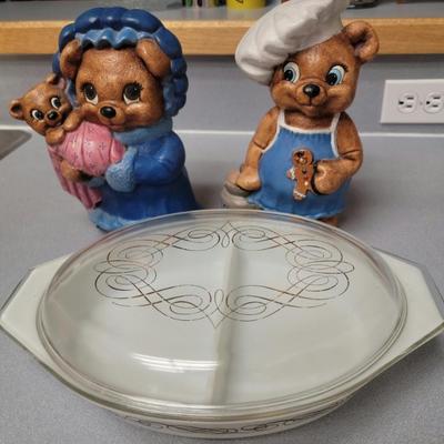 Sale Photo Thumbnail #87: Pyrex covered dish