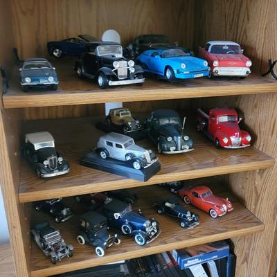 Sale Photo Thumbnail #22: Diecast Cars