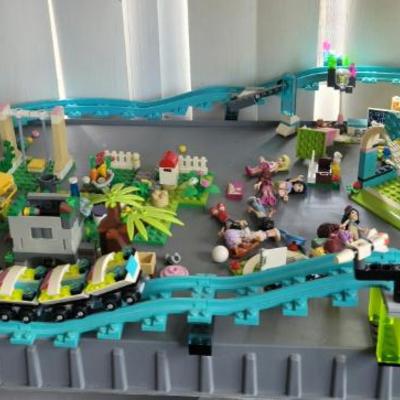 Sale Photo Thumbnail #14: Lego