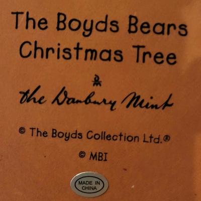 Sale Photo Thumbnail #55: Boyd's large Christmas decor
