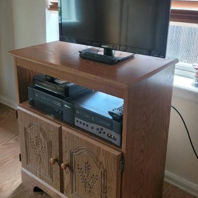 Sale Photo Thumbnail #3: dual VHS, DVD player and Sony display