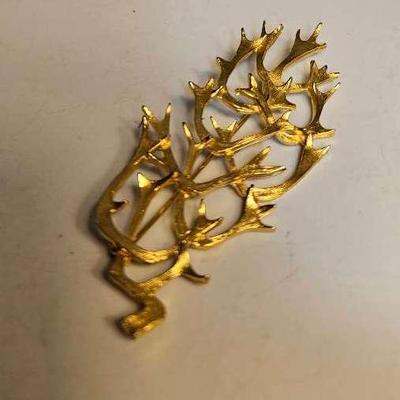 Pago Designer Vintage Long Branch Leaf Brooch