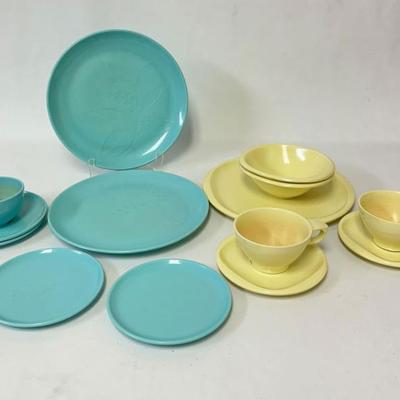 Sale Photo Thumbnail #56: Assorted Vintage Boontonware