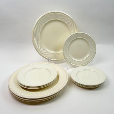 Sale Photo Thumbnail #49: Wedgewood China 3pc Placesettings (Set of 4)