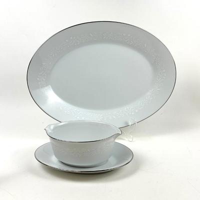 Sale Photo Thumbnail #28: Vintage Noritake Reina Large Oval Platter and Gravy Boat with attached underplate