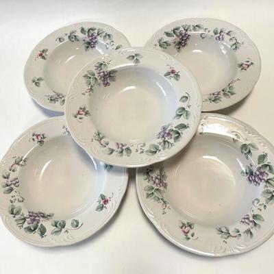 Sale Photo Thumbnail #33: Vintage Pfaltzgraff "Grapevine" Pasta Bowls 10.5" - Set of 5