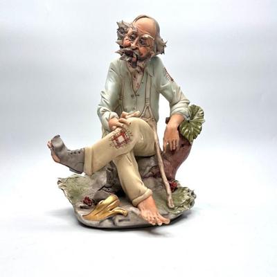 Sale Photo Thumbnail #84: Capodimonte Hobo Figurine