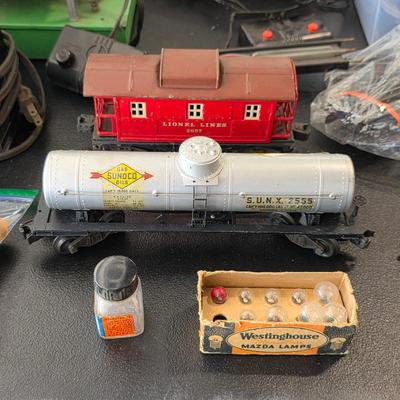 Lionel premium metal train cars