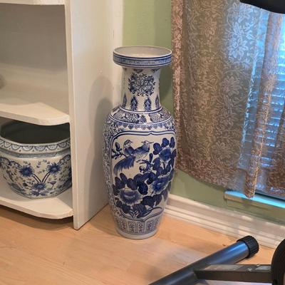 Chinese Qinghua pottery and vases