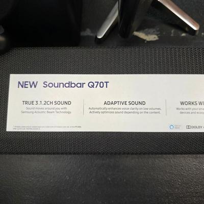 Samsung Q70T soundbar with subwoofer