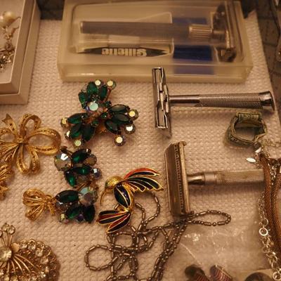 Sale Photo Thumbnail #189