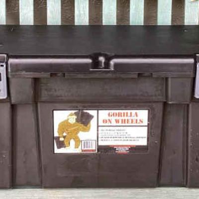 MMM011 Gorilla On Wheels Large Plastic Storage Trunk