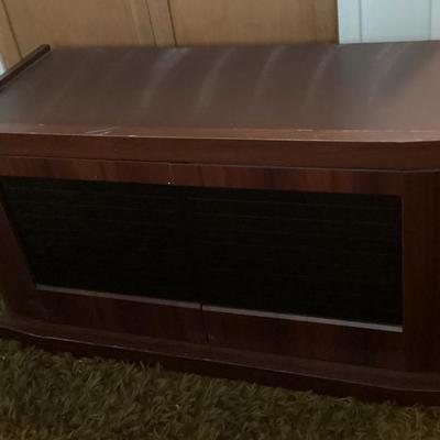MMM136 Brown Pressed Wood TV Media Stand