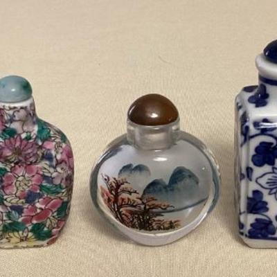 MMM128 Five Chinese Snuff Bottles