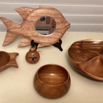 MMM170 Hawaiian Themed Wooden Items