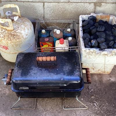 MMM183 Grill, Charcoal, Propane Tank & More!