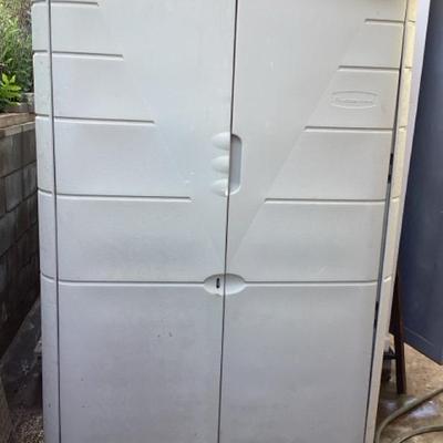 MMM185 Rubbermaid Tool Shed