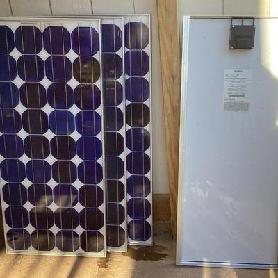 MMM208 Four Siemens Photovoltaic Module Panels