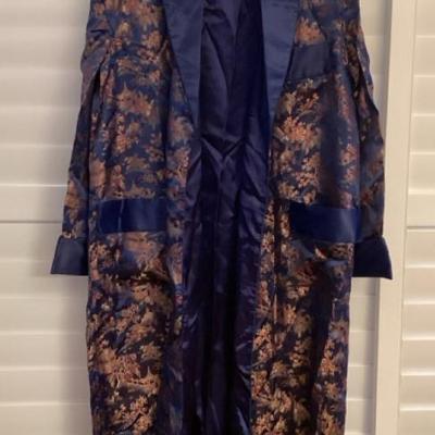 MMM118 Men’s Chinese Embroidered Blue Robe Asian Size 46 New