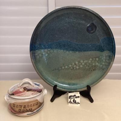 MMM164 Jeff Chang Art Pottery Hawaiian Salt Container & Large Serving Plate