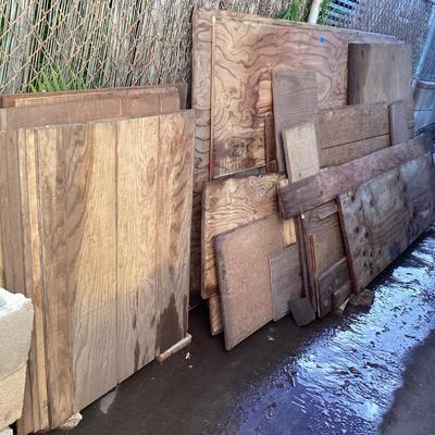 MMM198 Another Mystery Pile Of Wood Lot