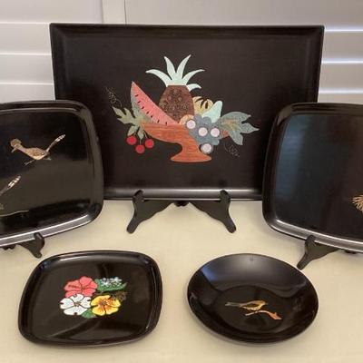 MMM158 Five Vintage Couroc Trays