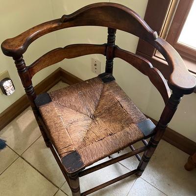 Antique Rush Corner Chair