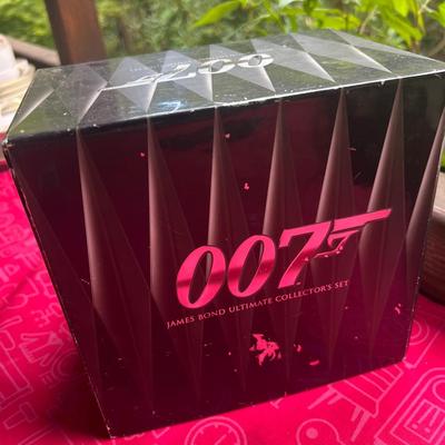 James Bond Ultimate Collector Set 40 DVDs