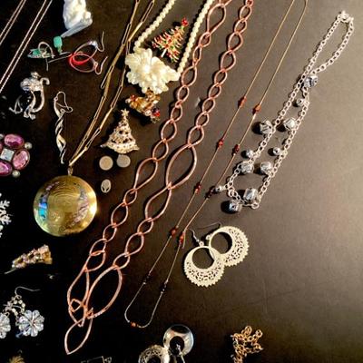 Sale Photo Thumbnail #32