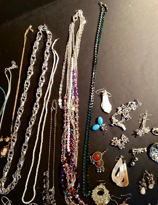 Sale Photo Thumbnail #35