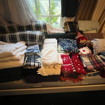 Sale Photo Thumbnail #118