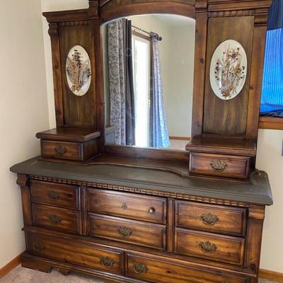 Majestic Dresser