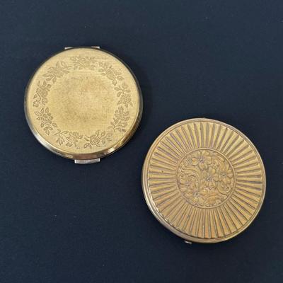 1960’s Stratton Powder Compact Plus