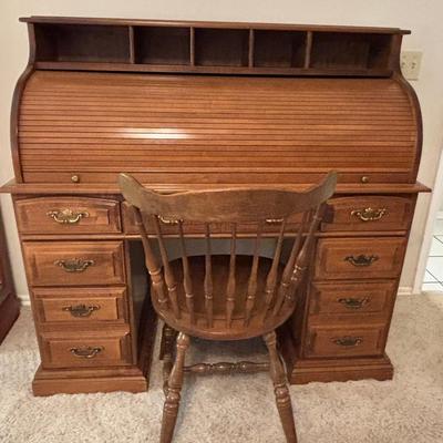 Desk With Chair