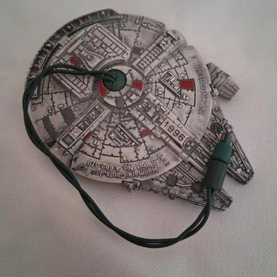 Millinium Falcon Light Up Hallmark Ornament 