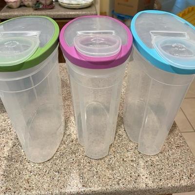 Rubbermaid Containers