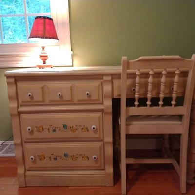 Vintage Dixie Desk And Chair