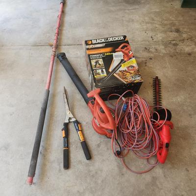 Black And Decker Leafhog And Task Force Hedge Trimmer