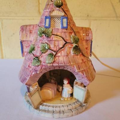 Royal Sealy Little Red Riding Hood Lamp