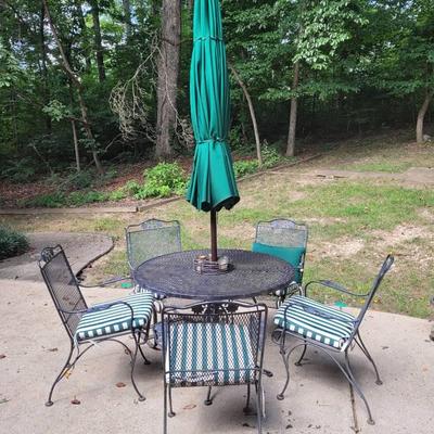 Patio Table, Chairs, & Umbrella