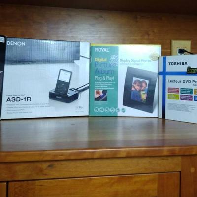 Assortment Of Like-new Electronics