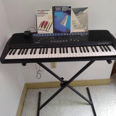 Casio CT-700 Keyboard 