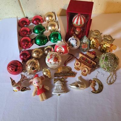 Christmas Ornament Lot #1